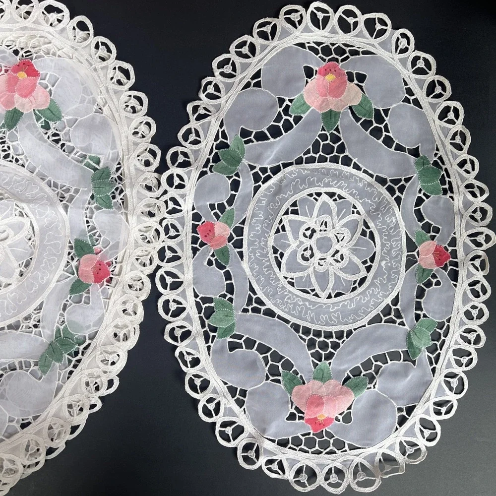 VTG Embroidered Lace Applique Placemats Set 4 Pink Floral Sheer Cottage Chic NEW